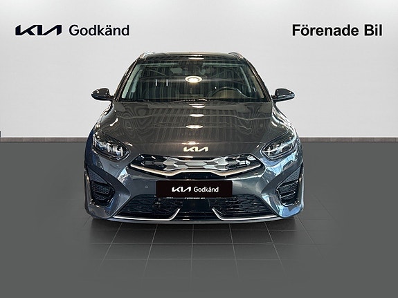 Kia Ceed 2 of 14