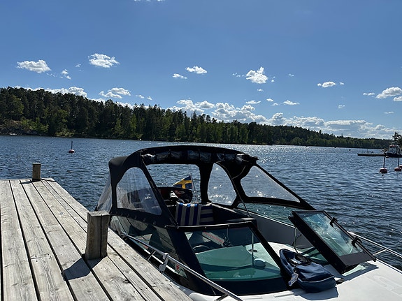 Sting 610 DC Evinrude E-Tec 150 hk 2 of 15