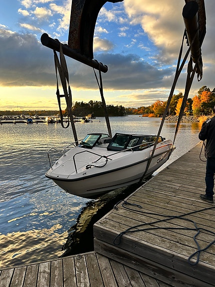 Sting 610 DC Evinrude E-Tec 150 hk 4 of 15