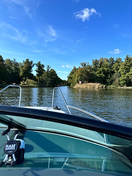 Sting 610 DC Evinrude E-Tec 150 hk 3 of 15