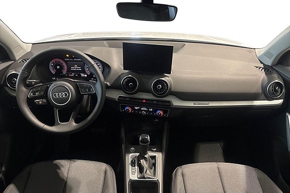 Audi Q2 10 of 22
