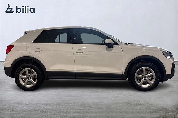 Audi Q2 6 of 22