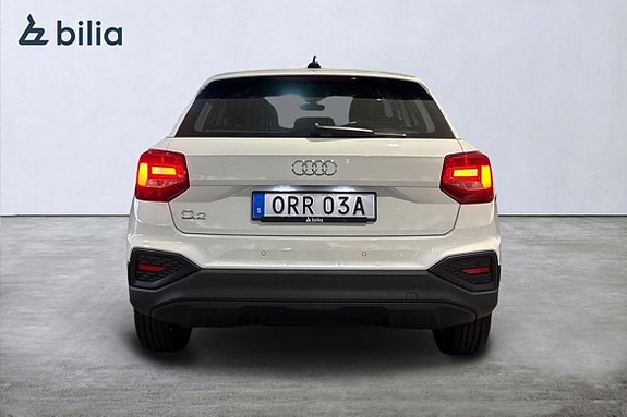 Audi Q2 4 of 5