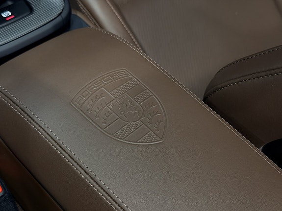 Porsche 911 Carrera 4 GTS 29 of 30