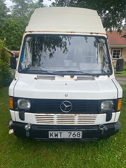 Mercedes-Benz 308 3 of 5