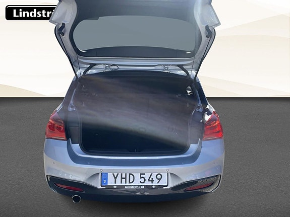 BMW 118d 12 of 18