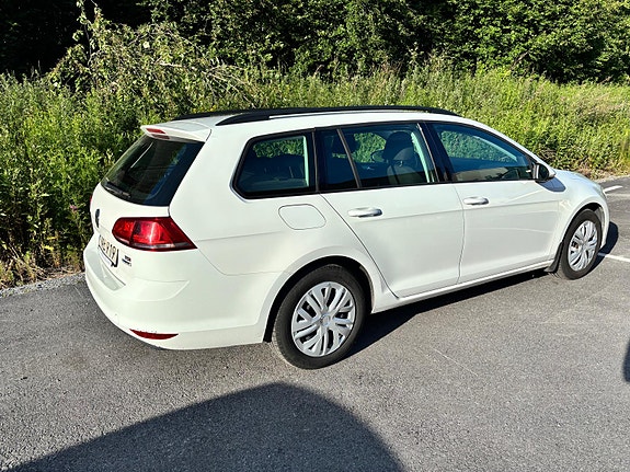 Volkswagen Golf VII 3 of 5