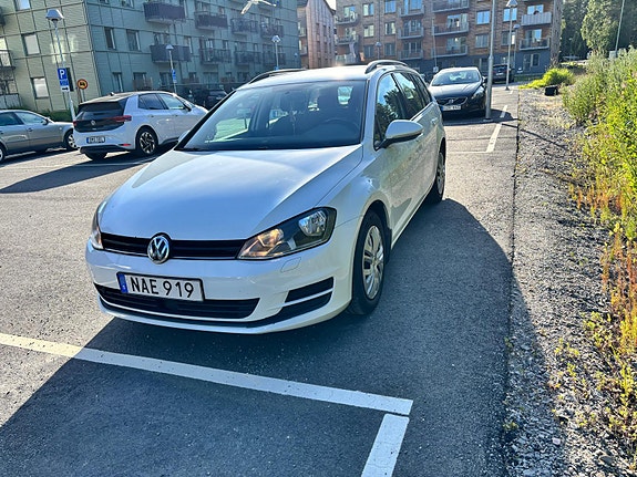 Volkswagen Golf VII 4 of 5