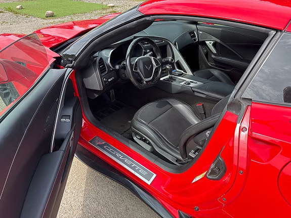 Chevrolet Corvette 17 of 18