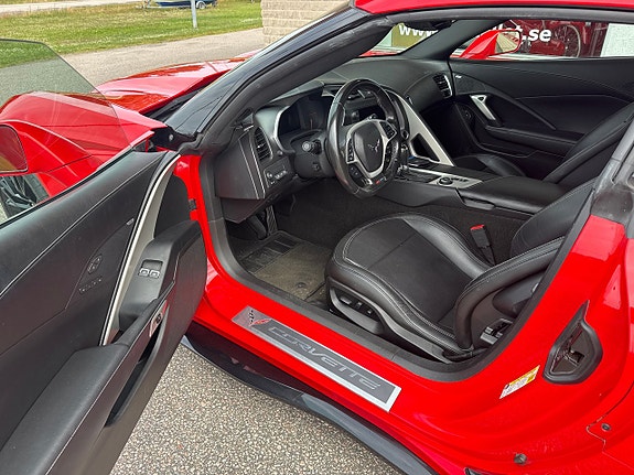 Chevrolet Corvette 4 of 18