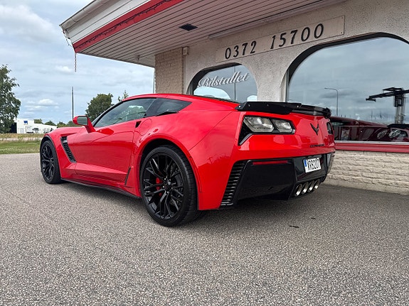 Chevrolet Corvette 3 of 18