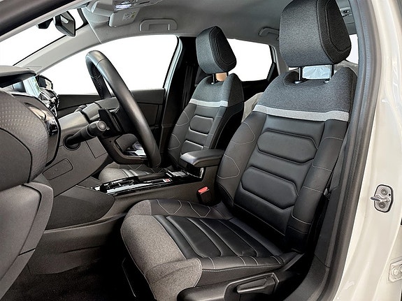 Citroen C4 X 4 of 5