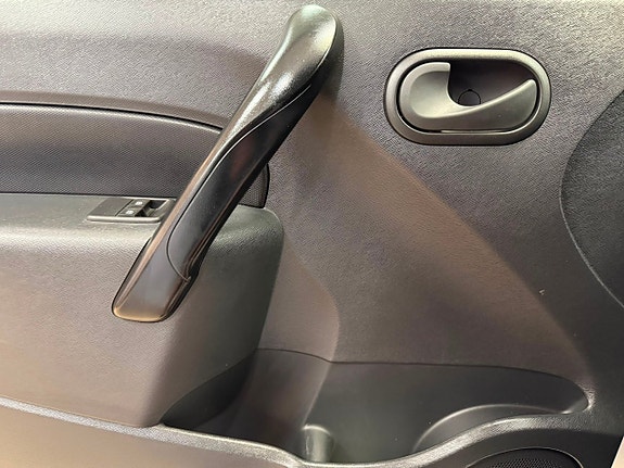 Renault Kangoo 19 of 19