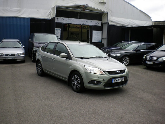 Ford Focus 2 of 5