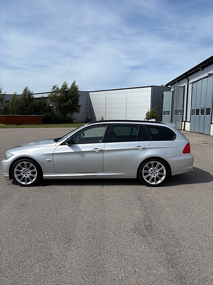 BMW 330d 5 of 12
