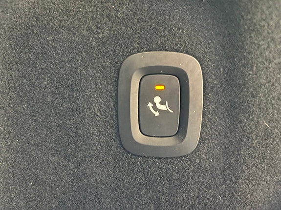 Volvo XC60 10 of 22