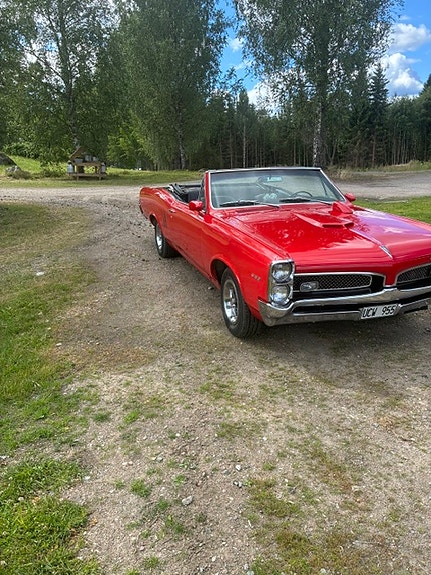 Pontiac LeMans 3 of 8