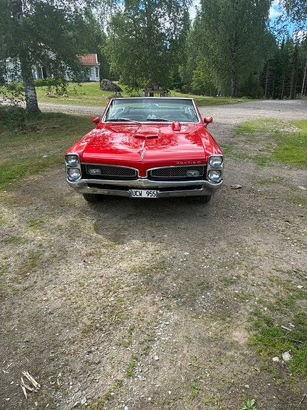 Pontiac LeMans 2 of 8