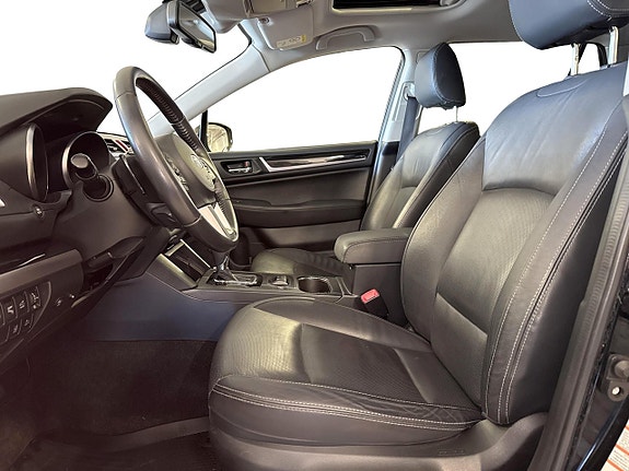 Subaru Outback 2 of 5