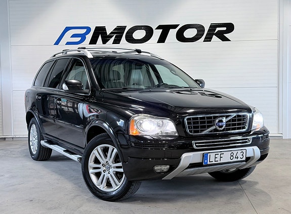 Volvo XC90 2 of 5