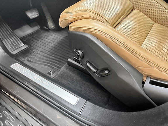 Volvo XC90 5 of 22