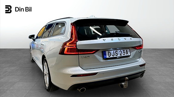 Volvo V60 3 of 19