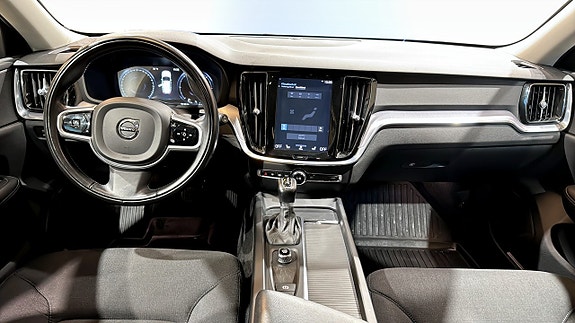 Volvo V60 10 of 19