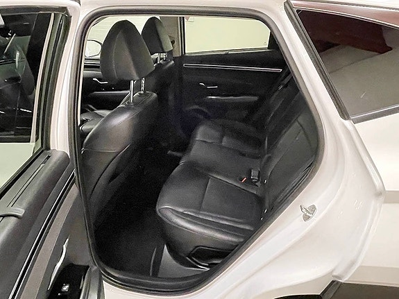 Hyundai Tucson 4 of 5