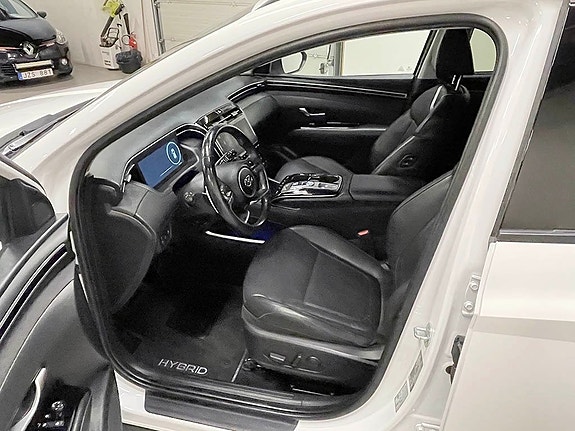 Hyundai Tucson 3 of 5