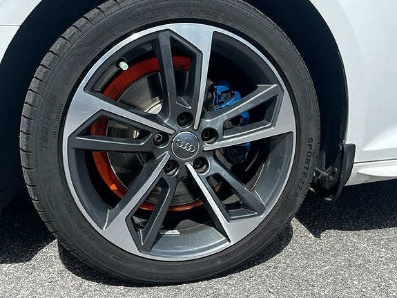 Audi A4 7 of 11