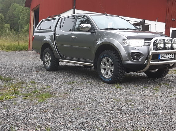 Mitsubishi L200 2 of 5