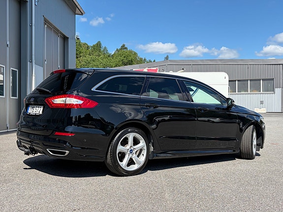 Ford Mondeo 4 of 5
