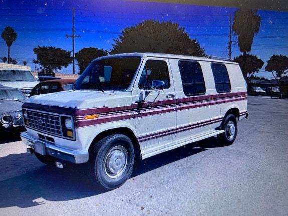 Ford Econoline 4 of 5