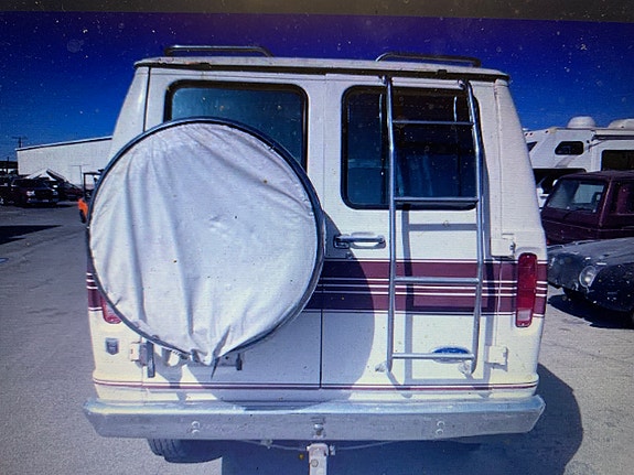 Ford Econoline 3 of 5