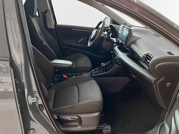 Toyota Yaris 6 of 11