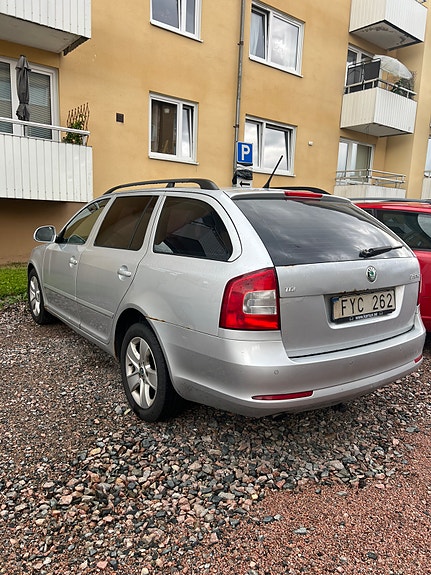 Skoda Octavia 3 of 6