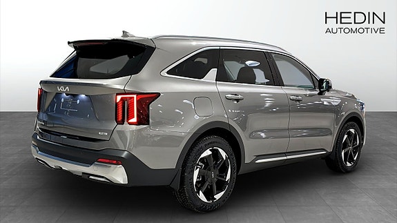 Kia Sorento 11 of 20