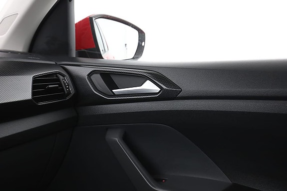 Volkswagen T-Cross 26 of 28