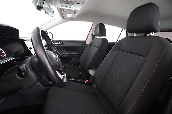 Volkswagen T-Cross 11 of 28