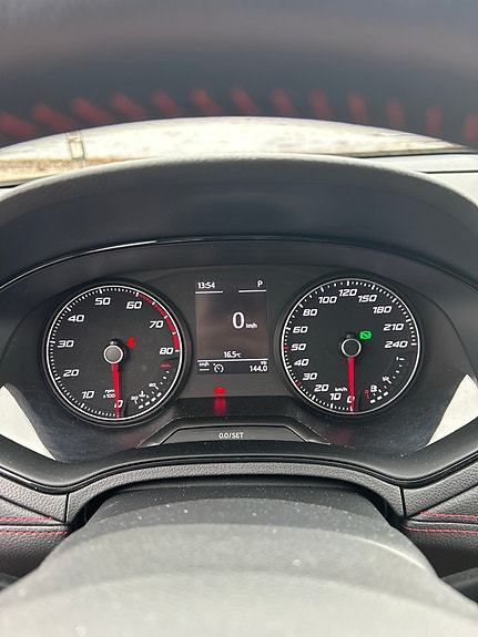 Seat Arona 8 of 9