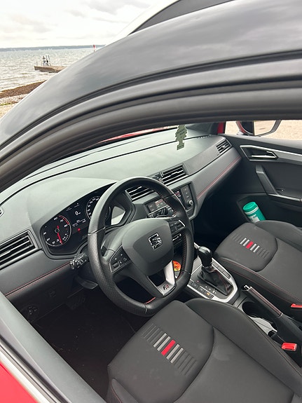 Seat Arona 7 of 9