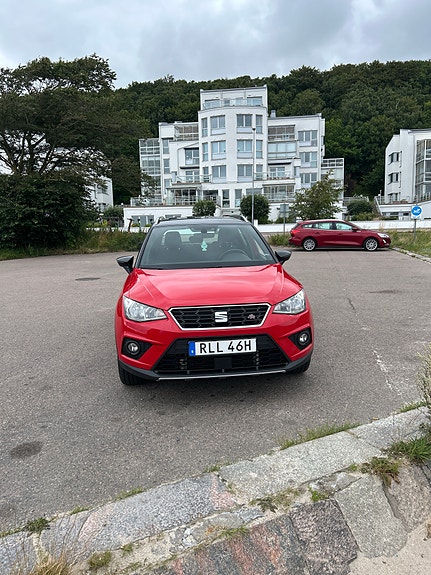 Seat Arona 4 of 5