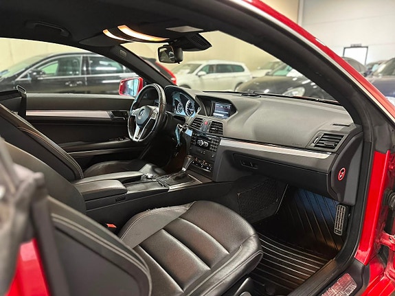 Mercedes-Benz E200 16 of 21