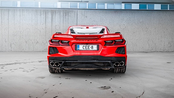 Chevrolet Corvette 14 of 21