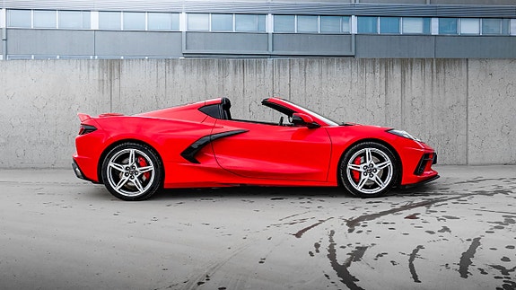 Chevrolet Corvette 18 of 21