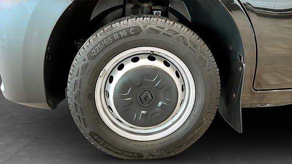 Renault Master 9 of 17
