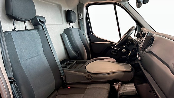 Renault Master 17 of 17