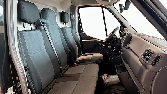 Renault Master 16 of 17