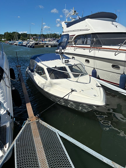 Bella 640 HT 2 of 5
