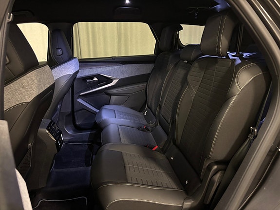 Peugeot 5008 10 of 19